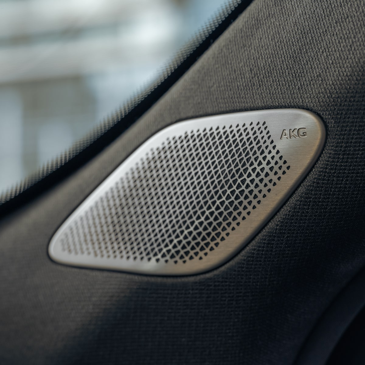 XT4 interior akg speaker