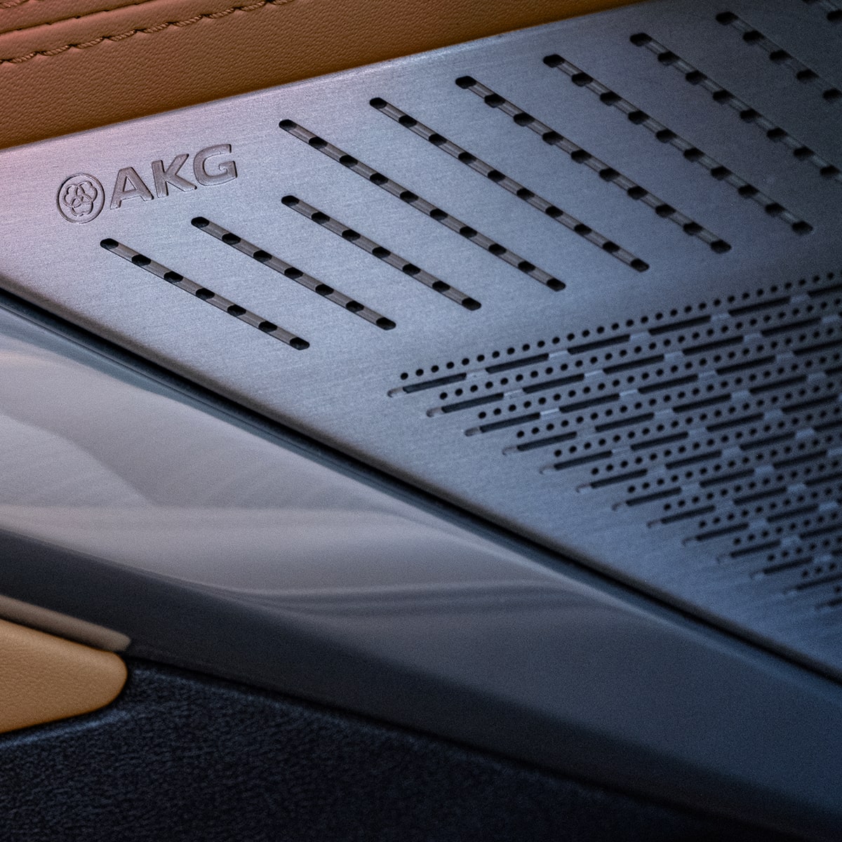 AKG Speaker