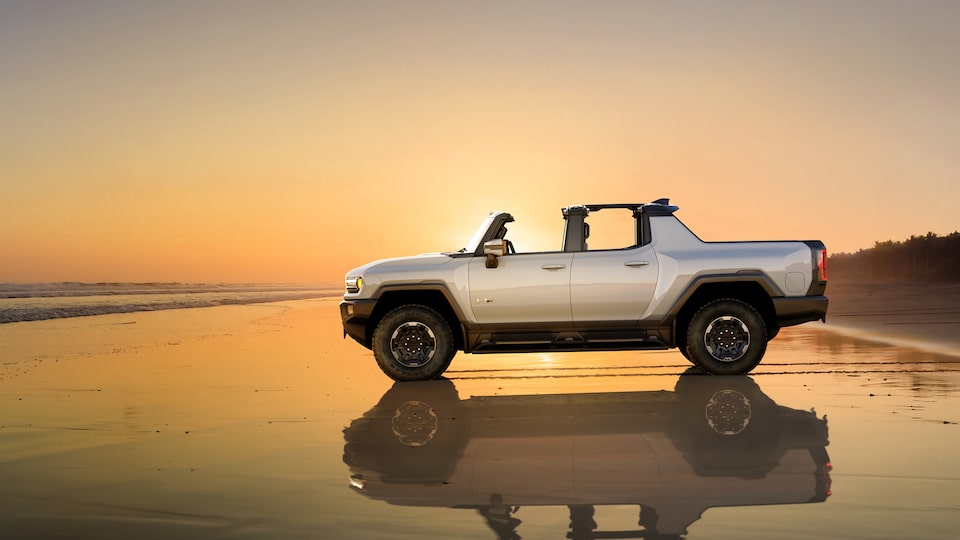 2025-hummer-ev-infinity-roof-1