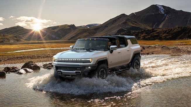 2023-hummer-ev-gallery-image-04